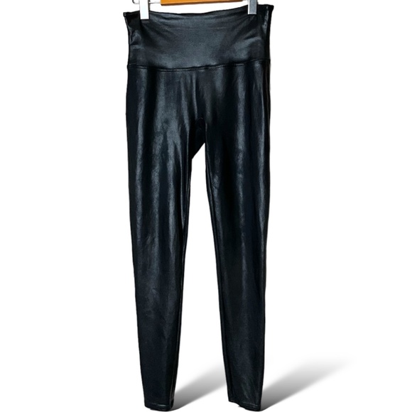 SPANX Black Faux Leather Leggings in LIKE NEW Condition US Sz L - Picture 2 of 8